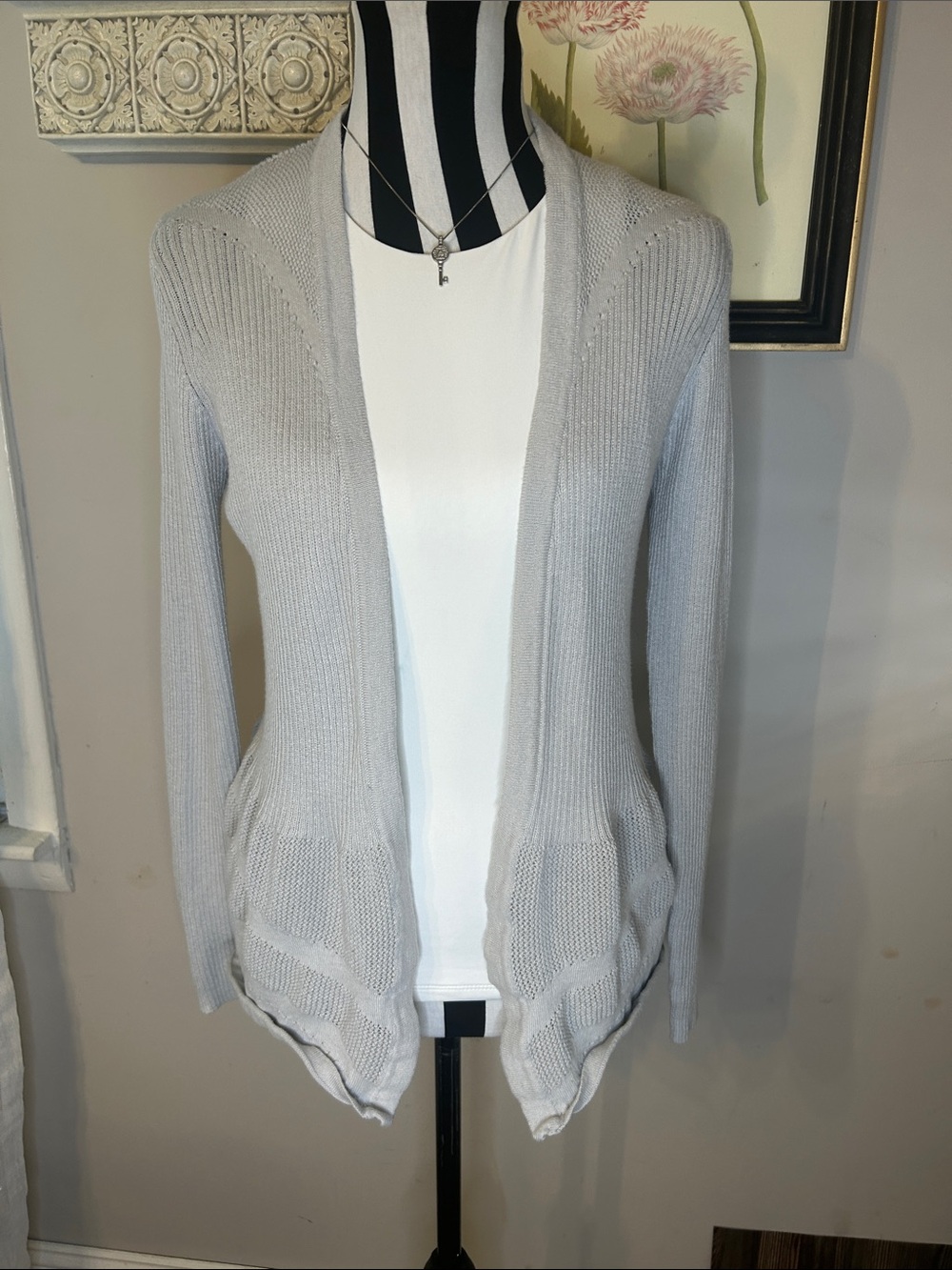August Silk Light Gray Open-Front Knit Cardigan Sm